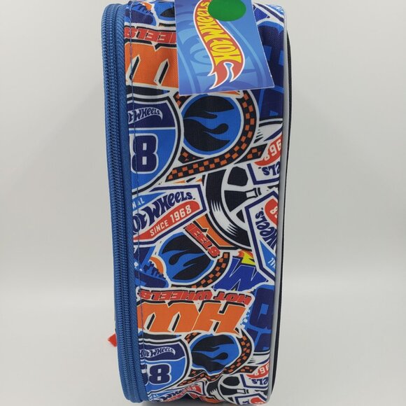 Hot Wheels Kids Insulated and Reusable Lunch Bag with Handle - Picture 4 of 4
